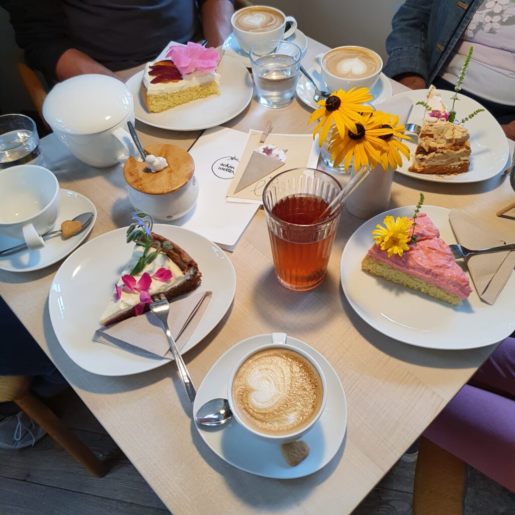 Schönwetter Café Bad Häring - gedeckter Tisch
