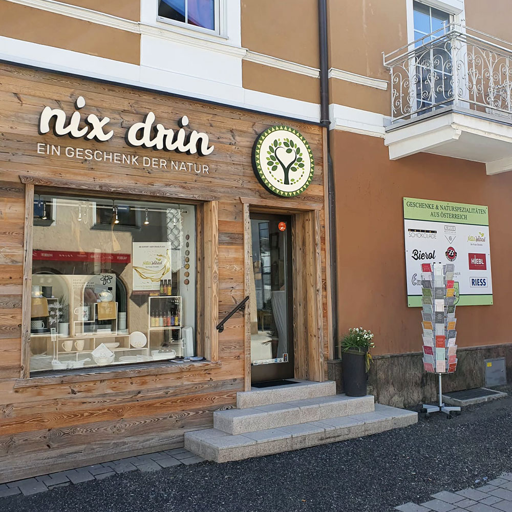 Nix Drin - Ein Geschenk der Natur - Geschäft in der Bahnhofstraße in Wörgl