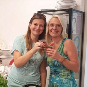 Gin Verkostung - Lisa und Claudia