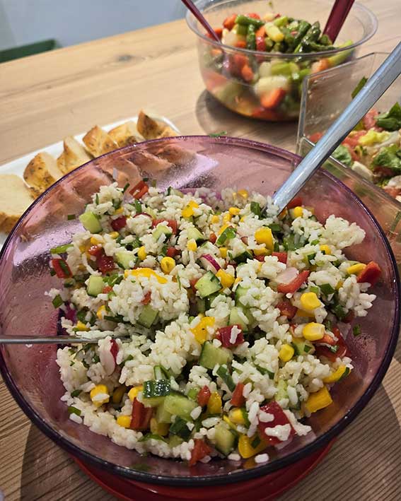 Events for friends - Verkostung Salate mit Bio Ölen von Schlattbauerngut und Essigen von Gölles - Reissalat